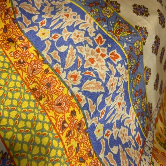 The lightest, silkiest and most understatedly sexy summer soirée skirt - Picture 5 of 6